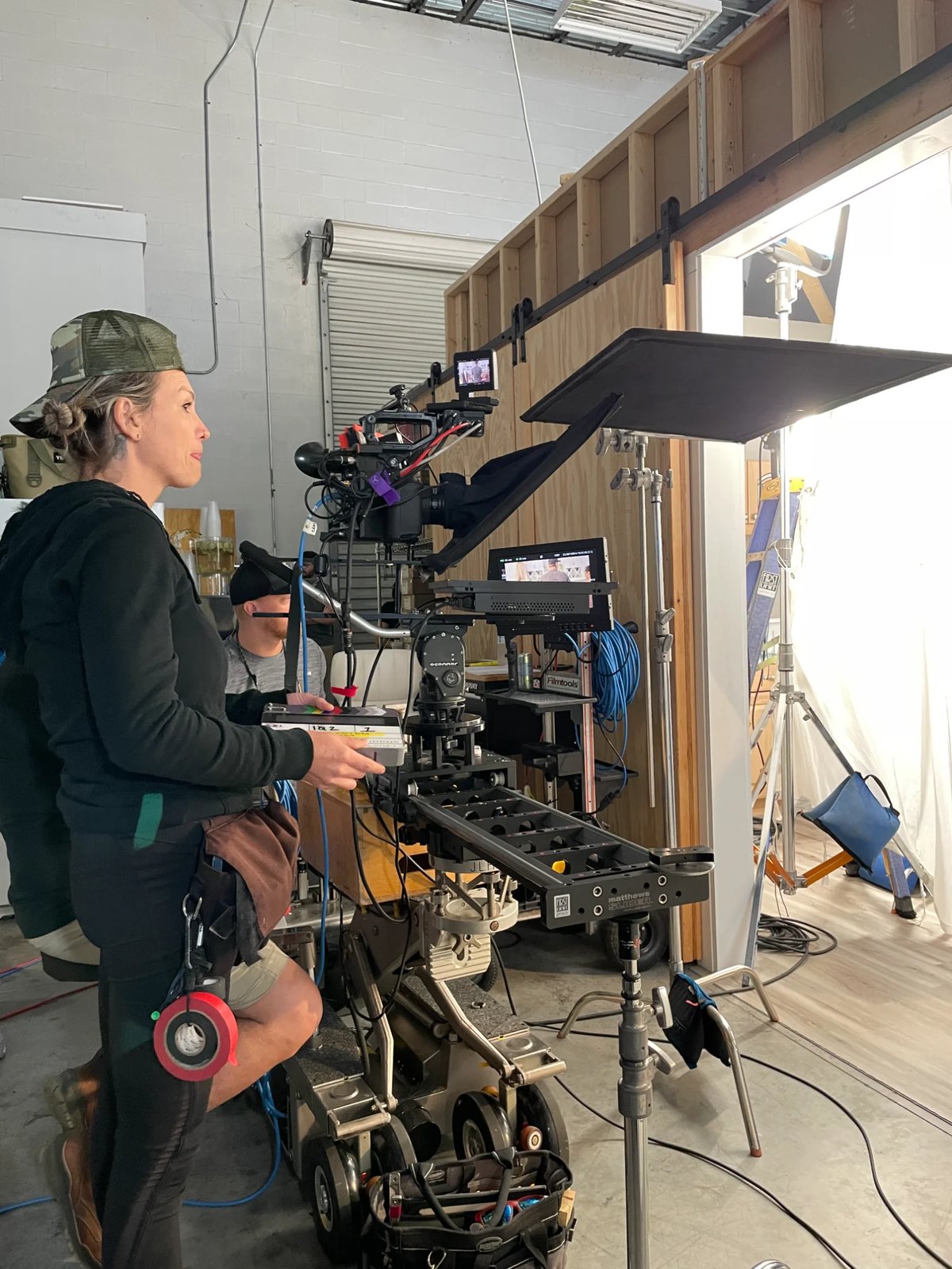 Broadcast teleprompter